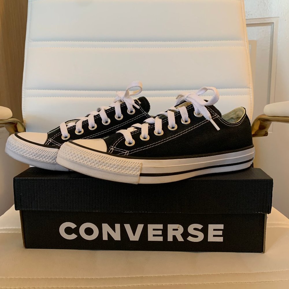 Black Women's Chuck Taylor All Star Classic Sneaker